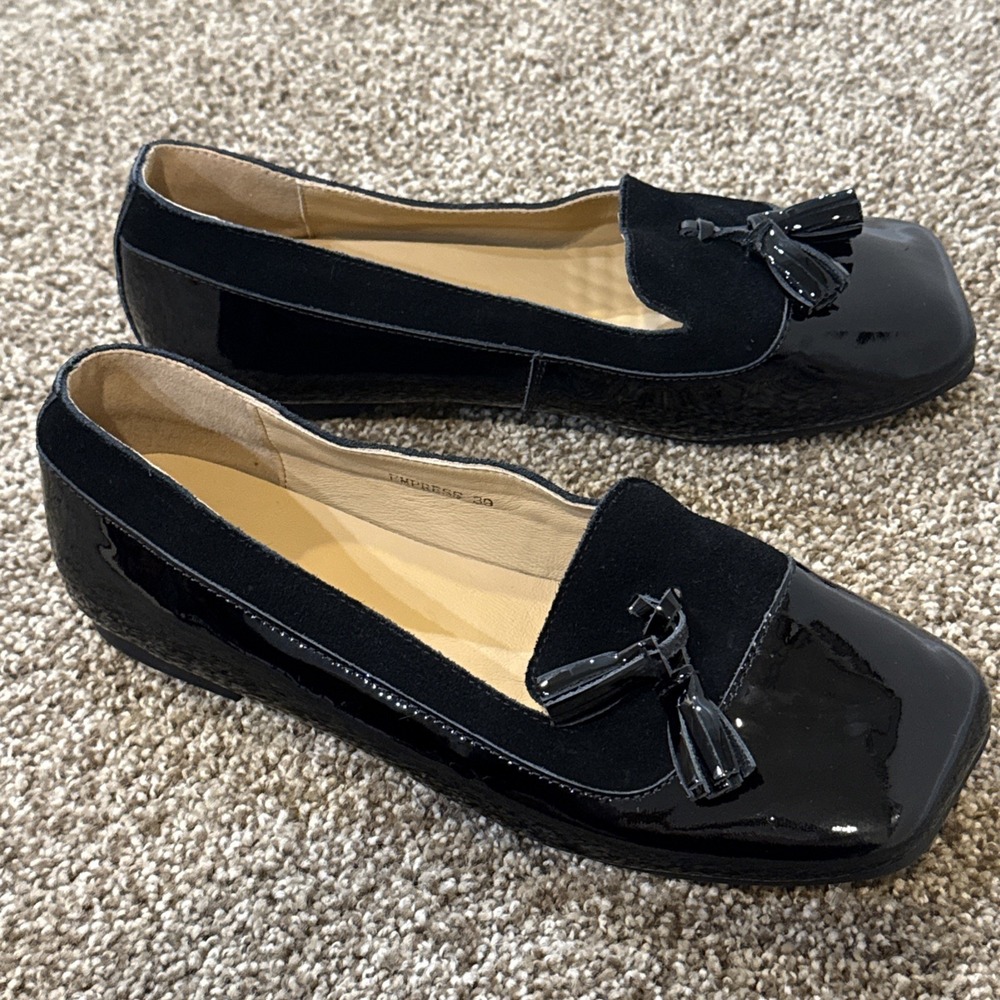Empress Square Tassel Loafer Black Patent Leather & Suede Old Money Comfort EUC